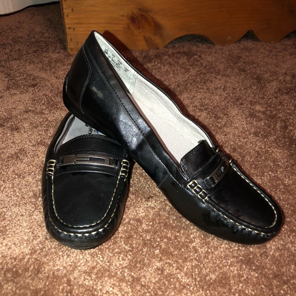 Life Stride Memory Foam Dress Shoe